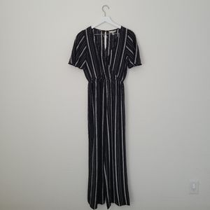Speechless Striped V-neck Jumpsuit Black Medium